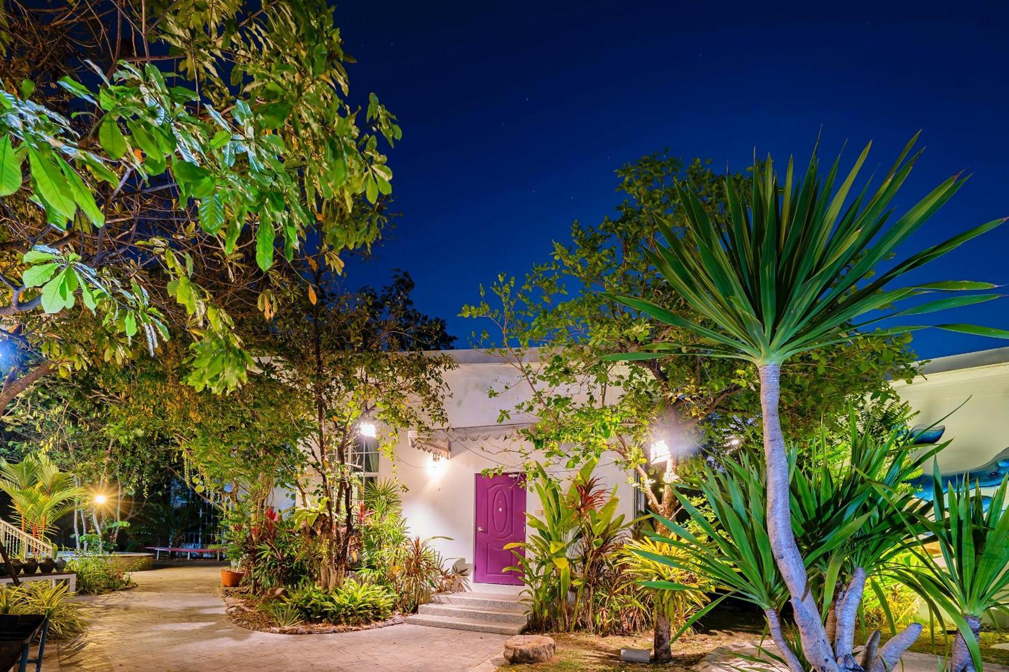 Utapao Sattahip Rayong Resort Ban Nong Srah Exterior foto